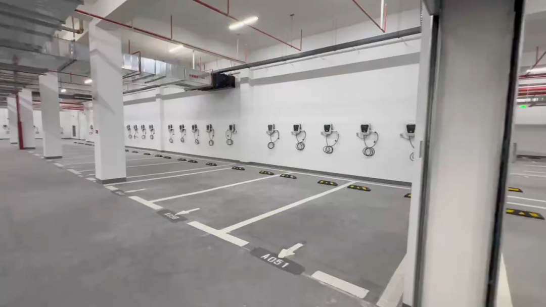 九游体育271个车位！鄱阳湖公园地下停车场正式启用(图2)