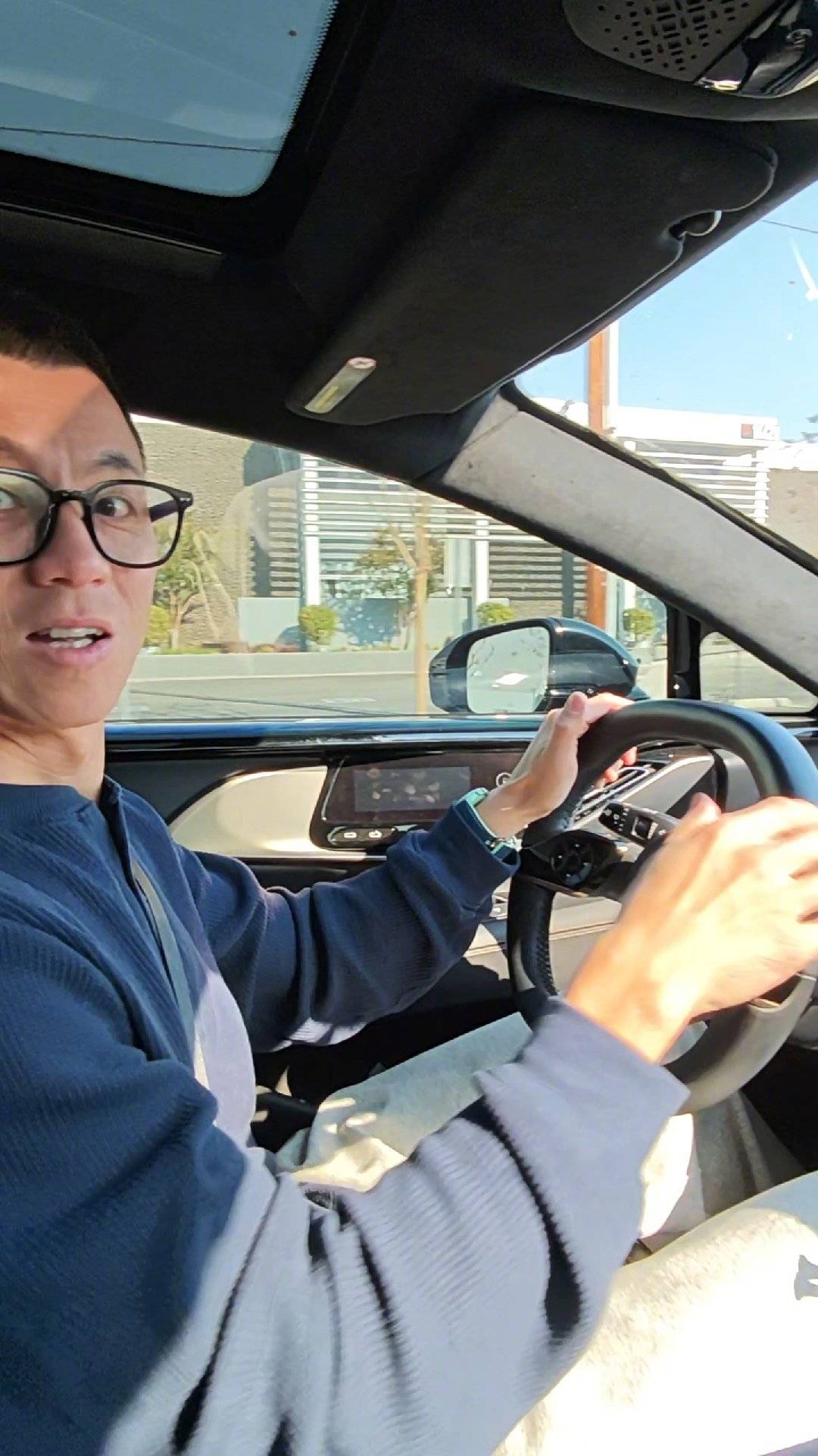 法拉第未来FF 91 20交付车评人陈震：几乎无优点称其为“手搓”九游体育(图1)